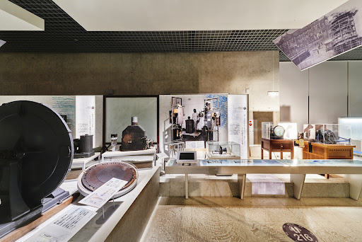 New technology : picture transmission