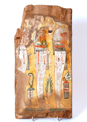 Fragmento de sarcófago con figuras mitológicas