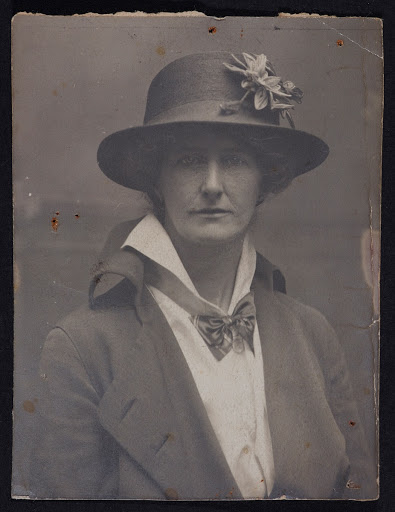 Portrait of Lillian Metge NLI NPA SHE35