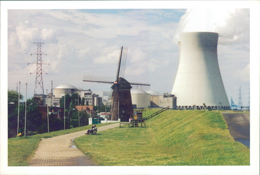 Foto van de molen op zeedijk
