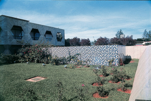 Painel de azulejos, residência particular, Brasília - DF