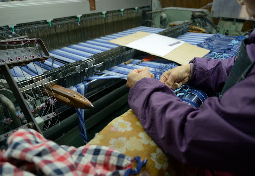 Production Process of Awa Shijira Fabric: Weaving