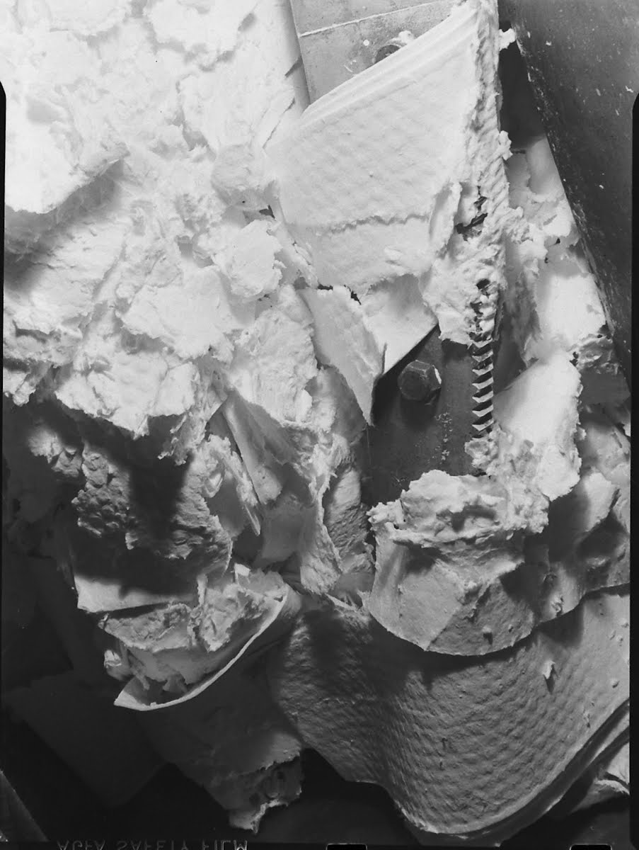 Industrial Rayon Co.-Feb.1939, Looking Into Shredder