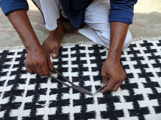 Kilim and Carpets : Weaving process