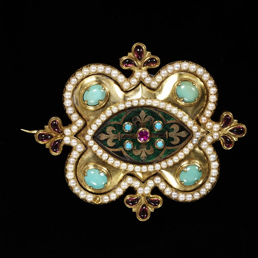 Brooch