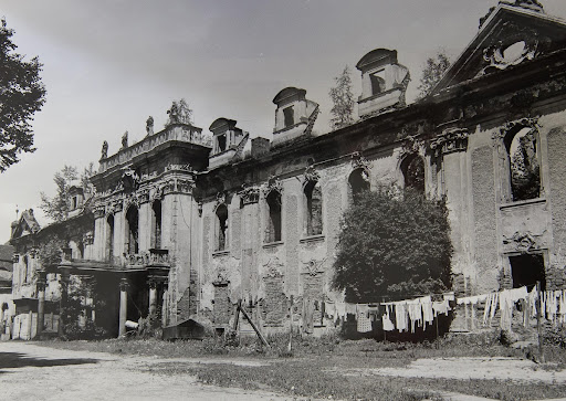 The Palace in Goszcz: Archival Materials