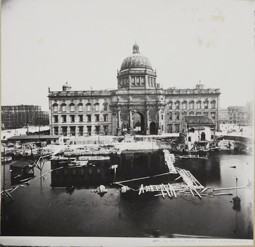 Berlin: Former Emperor Wilhelm National Monument