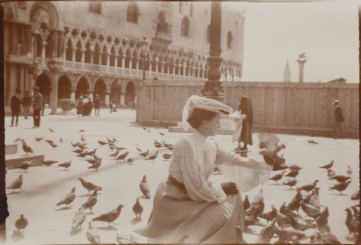 Venice, St Mark’s Square with a tourist (likely Käthe Kerkhof)