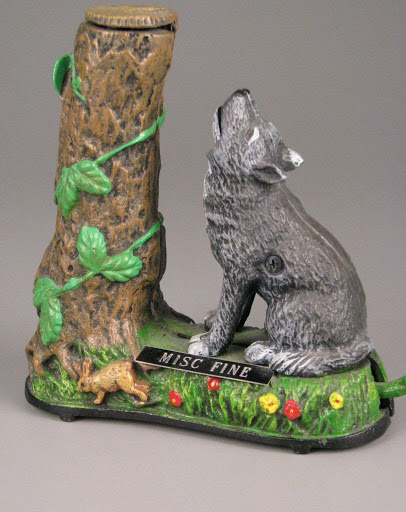 Mechanical bank:Hungry Wolf and Squirrel