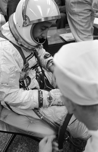 ASTRONAUT JAMES A. LOVELL, JR. - MISC. - SUITING-UP - CAPE