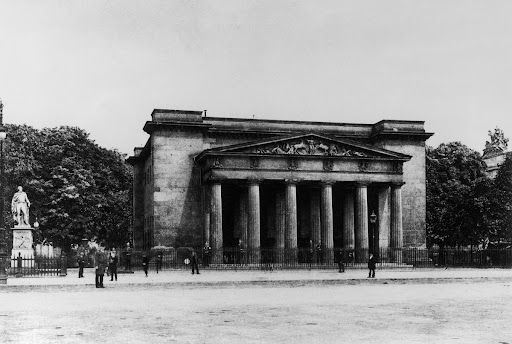 The Neue Wache (New Guard) with the monument to Friedrich Wilhelm von Bülow (1755-1816)