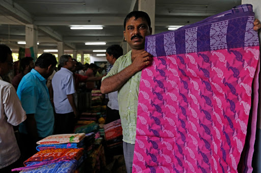 Jamdani: Sari market of Samudragarh