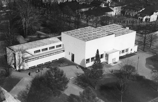 Alvar Aalto Library in Vyborg Photograph of the interior of Vyborg Library