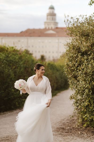 Fotografo di matrimoni Szabolcs Simon (simonboros). Foto del 17 aprile