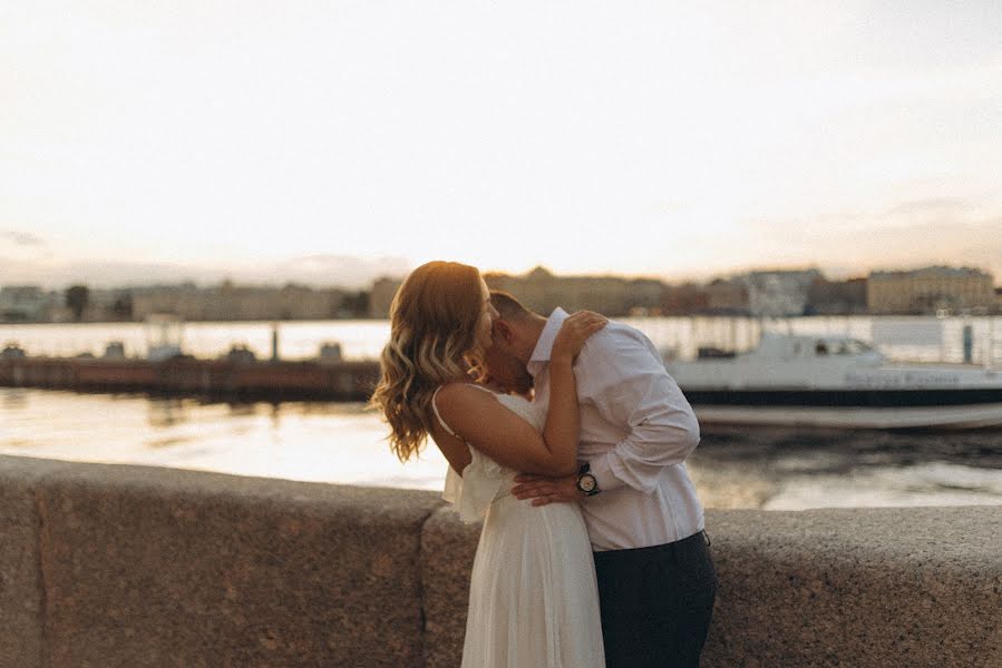 Fotógrafo de casamento Olya Telnova (oliwan). Foto de 9 de agosto 2023