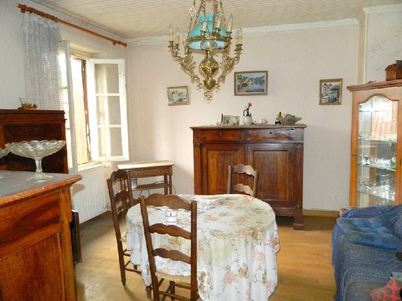 Vente maison 4 pièces 110 m² à Saint-Cyprien (24220), 92 700 €