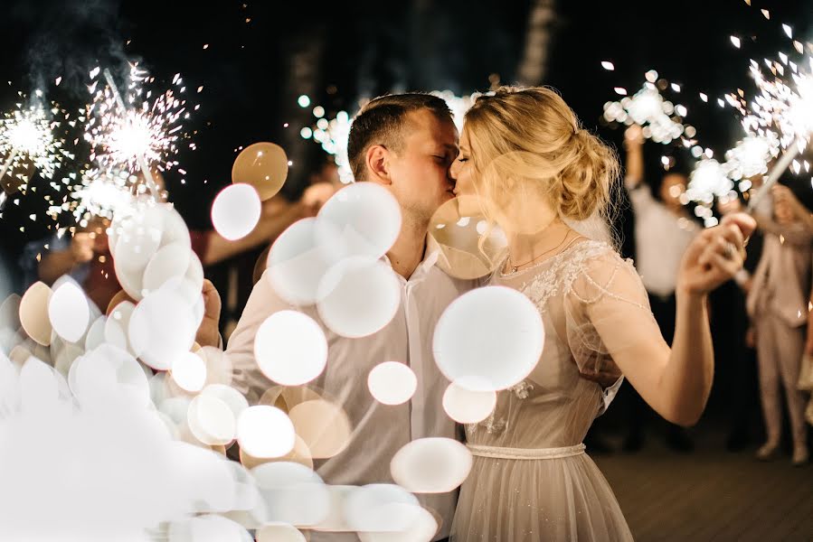 Fotógrafo de casamento Maksim Sivkov (maximsivkov). Foto de 28 de julho 2019