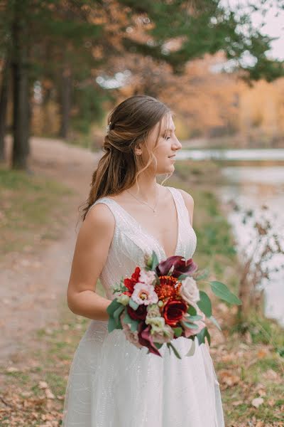 Fotógrafo de casamento Aleksandra Kirillova (sashakir). Foto de 27 de março 2020