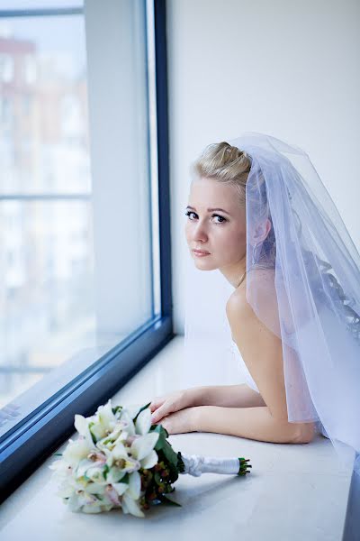 Wedding photographer Elena Gordievskaya (fotolady). Photo of 12 March 2014