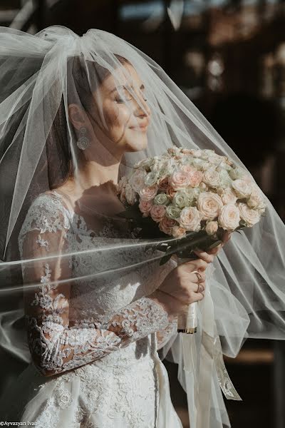 Fotógrafo de casamento Ivan Ayvazyan (ivan1090). Foto de 16 de fevereiro 2018