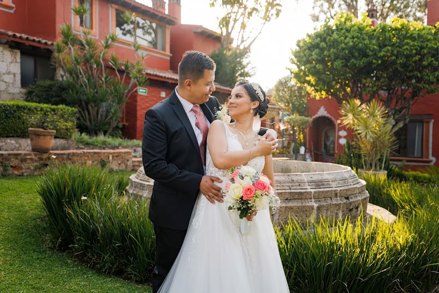 Fotografo di matrimoni ALVARO RODRIGUEZ (alvarorfotoycine). Foto del 3 dicembre 2023