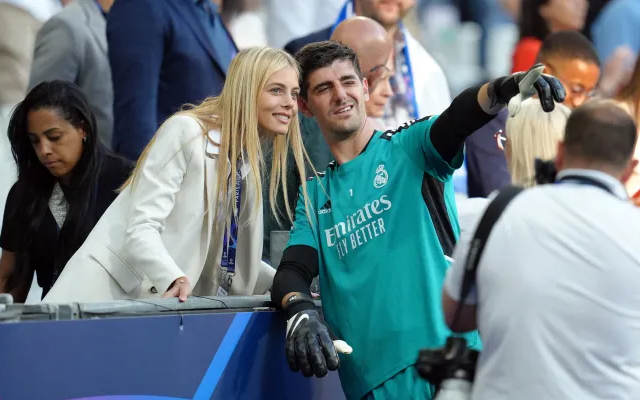 Mishel Gerzig cheers Courtois
