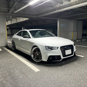 RS5 クーペ B8