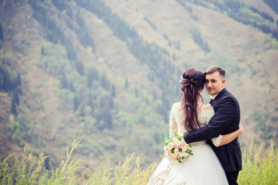 Fotógrafo de bodas Kirill Larionov (kiruha408). Foto del 4 de enero 2018