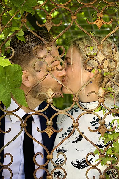 結婚式の写真家Kamilla Krøier (kamillakroier)。2017 9月11日の写真