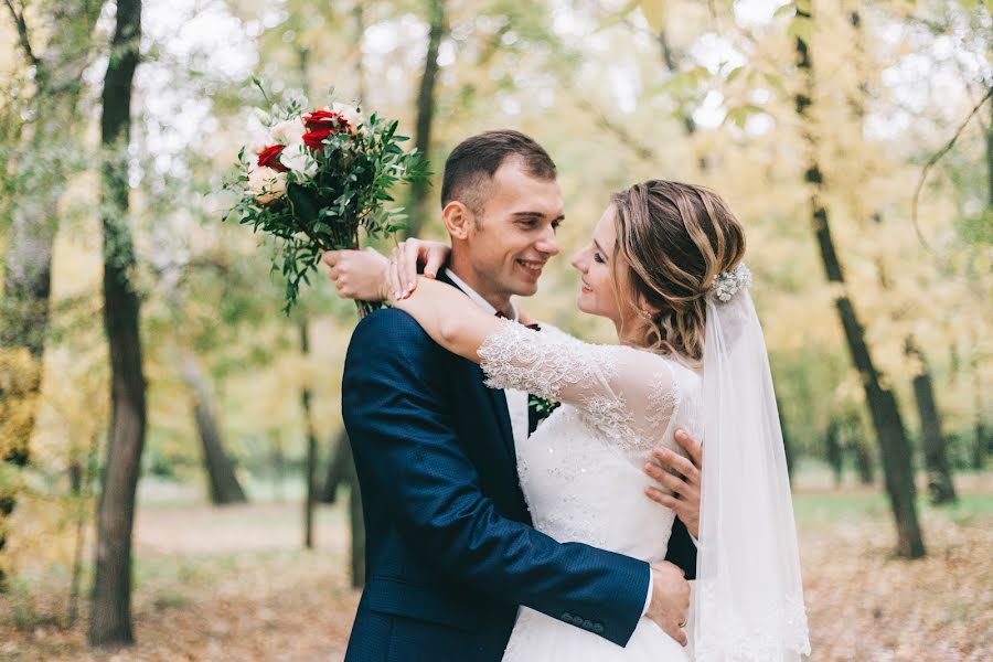 Fotógrafo de casamento Oleg Blokhin (blokhinolegph). Foto de 17 de abril 2018