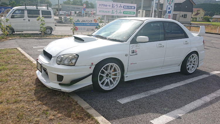 インプレッサ WRX STIのひろさんさんが投稿したカスタム事例の投稿画像1枚目
