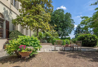 Villa with garden and terrace 4