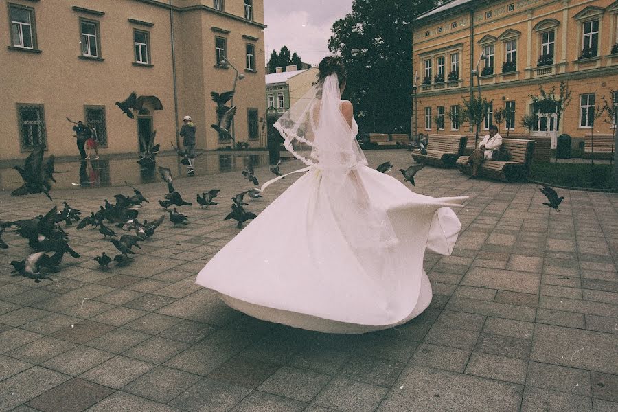 Fotógrafo de casamento Yuliya Chopoydalo (juliachop). Foto de 17 de novembro 2017