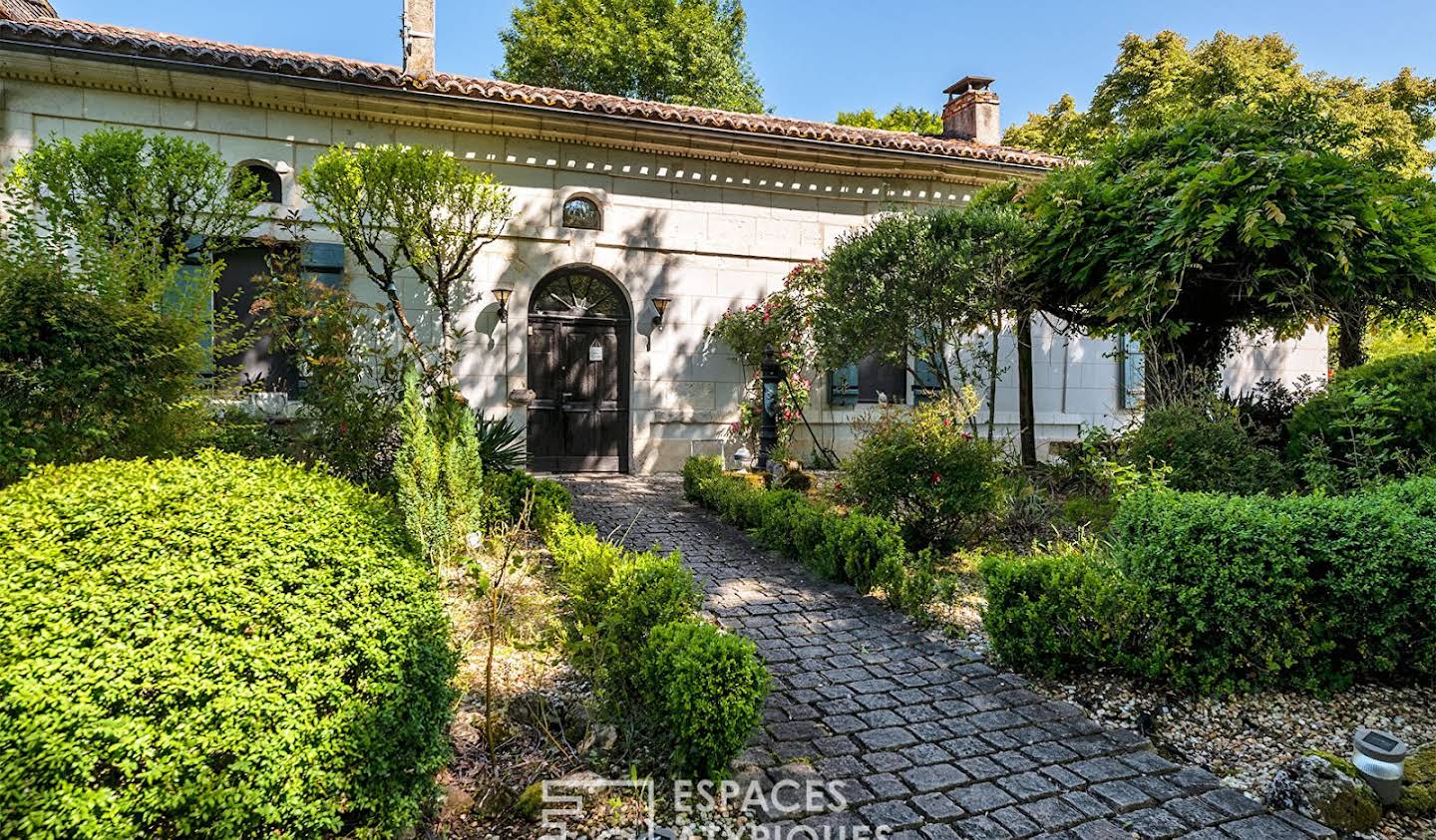 House with pool and terrace Saint-André-de-Double