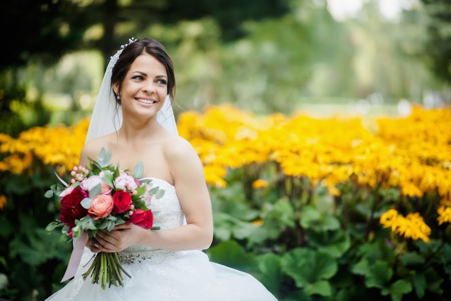 Fotografo di matrimoni Anzhela Lem (sunnyangel). Foto del 4 ottobre 2019