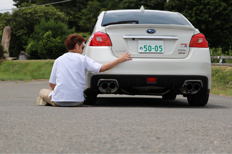 WRX S4の双子コーデ・インスタパクり・一卵性双生児・一眼レフ初心者に関するカスタム事例の投稿画像3枚目