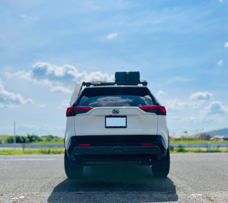RAV4の9月もよろしくお願いします・astrumgear・TR4Design・ROTOPAX・ノンチルに関するカスタム事例の投稿画像3枚目
