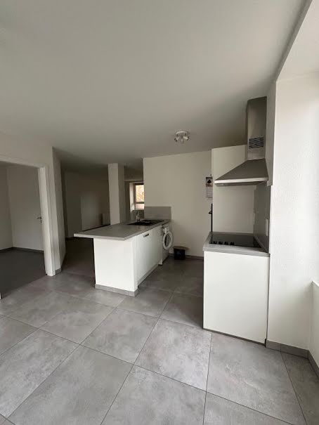 Location  appartement 3 pièces 67 m² à Niederbronn-les-Bains (67110), 680 €