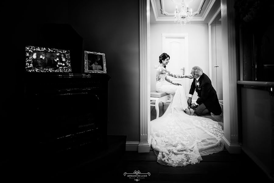 Wedding photographer Artesano De La Luz (artesanodelaluz). Photo of 24 July 2020