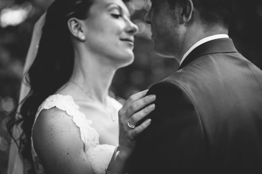 Fotografo di matrimoni Irving Vi (viwedding). Foto del 10 agosto 2017