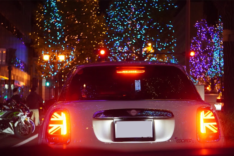 ミニ ハッチバックのイルミネーションと愛車・御堂筋イルミネーション・Illumination image search・明日はChristmas Eve・大掃除が進まないに関するカスタム事例の投稿画像1枚目