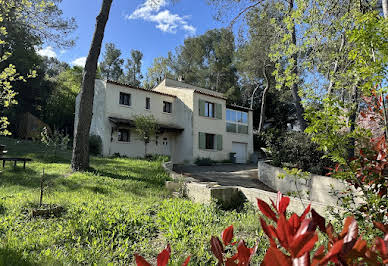 Villa avec piscine et terrasse 20