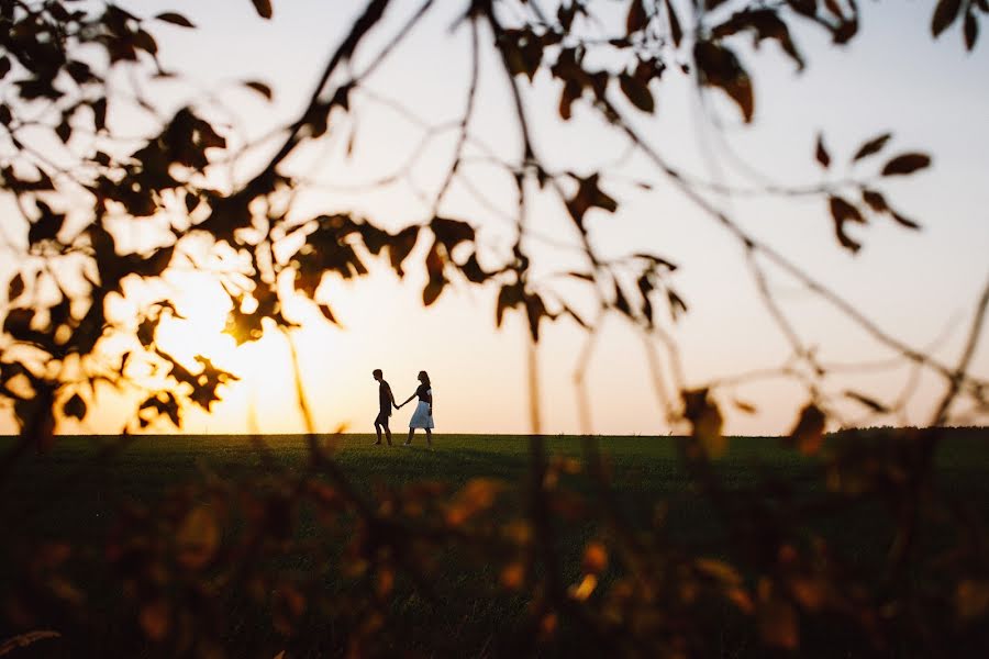 Fotógrafo de bodas Anton Kolesnikov (toni). Foto del 28 de marzo 2017