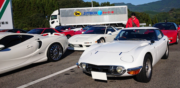 オロチのドライブ・武雄自動車学校・トヨタ2000GTに関するカスタム事例の投稿画像3枚目