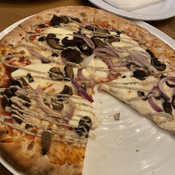 Mushroom pizza with gluten free crust