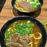 呷霸牛肉麵(新莊店)