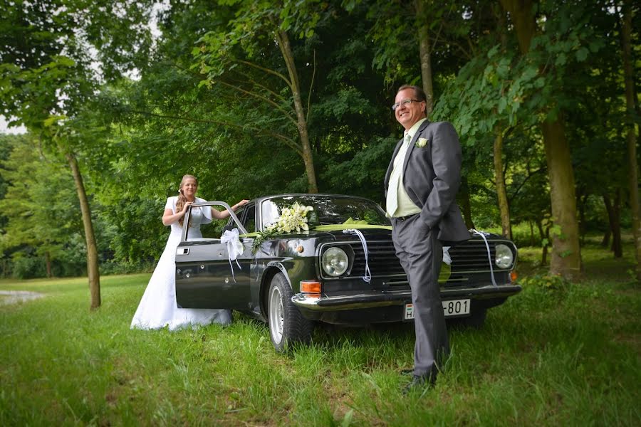 Photographe de mariage Nikolett Senger (nikifoto). Photo du 14 décembre 2021