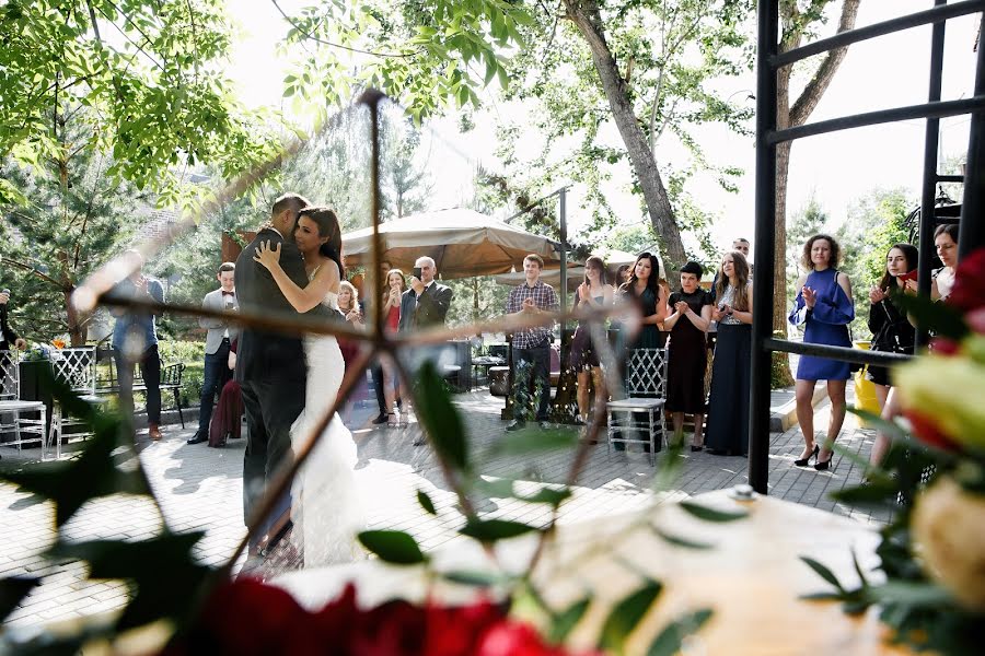 Wedding photographer Denis Isaev (styleweddphoto). Photo of 19 July 2019