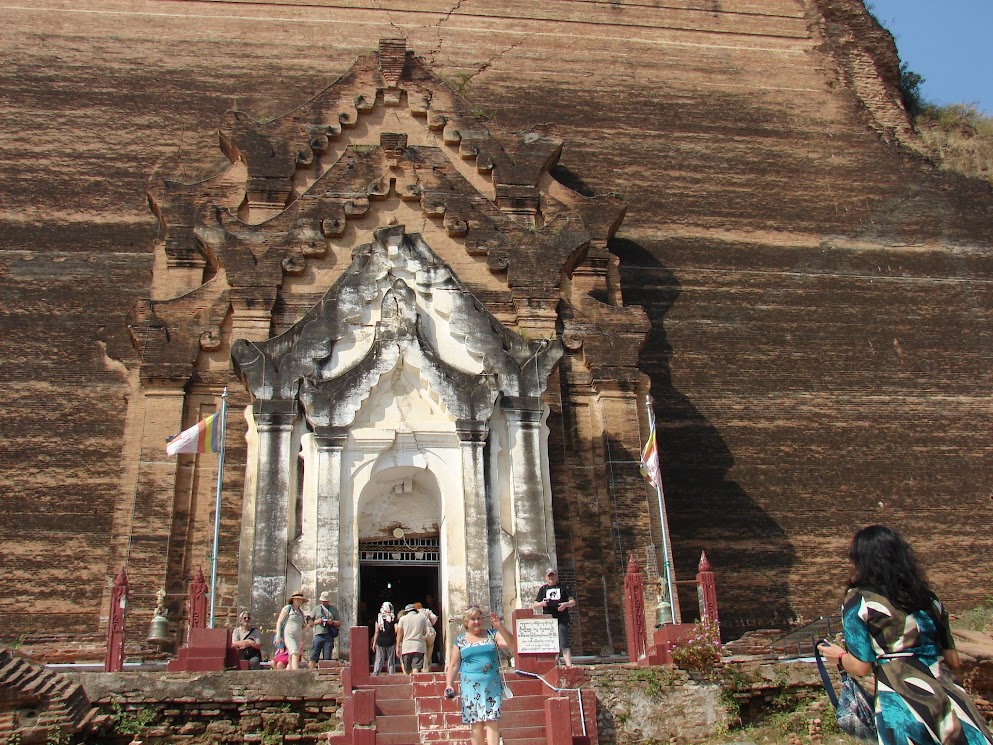 MINGUN PAGODA (PAHTODAWYI)