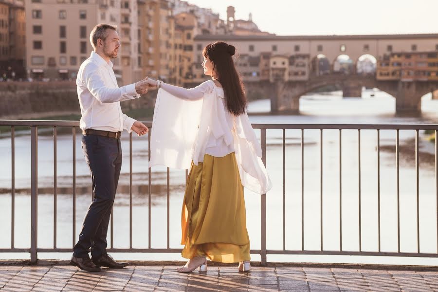 Wedding photographer Elena Lourie (moreloveinitaly). Photo of 6 April 2019